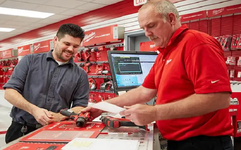 How to Become a Milwaukee Tool Reviewer