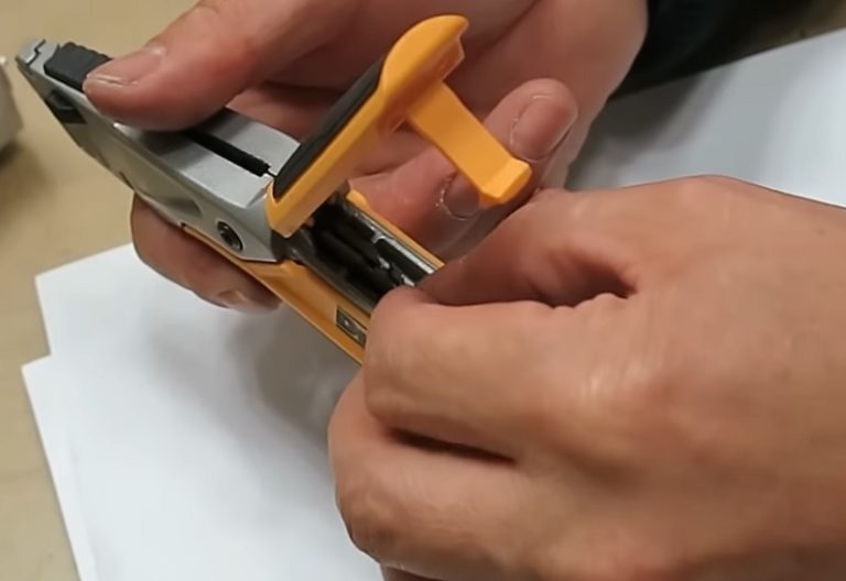 How to Effortlessly Close a Dewalt Utility Knife? Expert Techniques