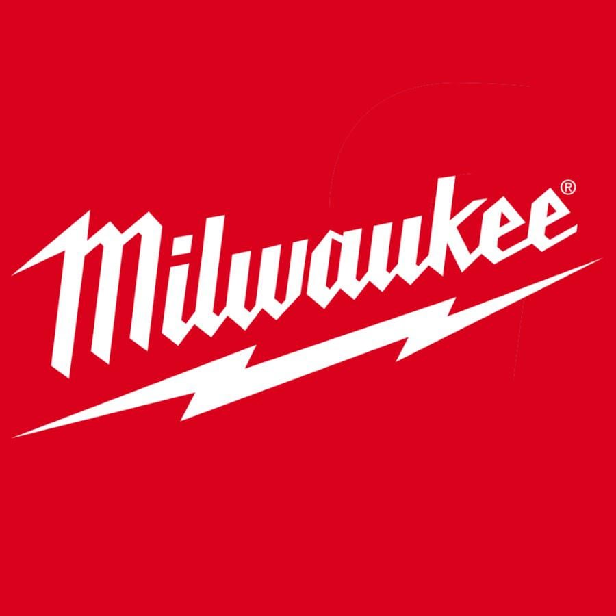Does Milwaukee Make a Leaf Vacuum