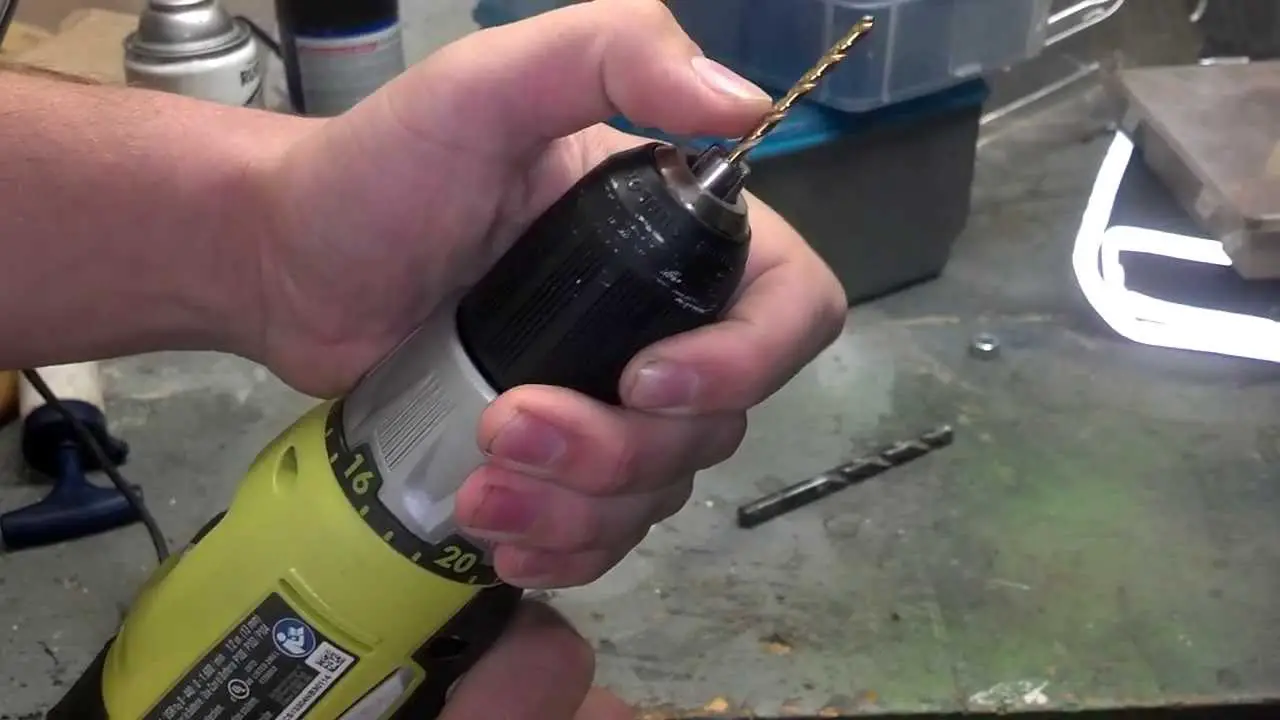 How to Take Screw Out of Ryobi Drill